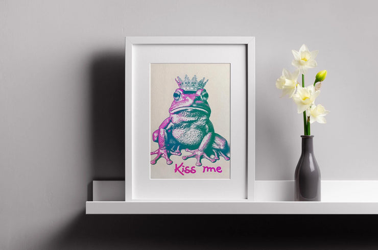 Royal Frog Kiss – Matte Canvas Poster Art Print, UV Resistant