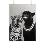 Elegant Black Panther & Leopard Pearl Necklace Wall Art - Luxury Animal Print, Modern Matte Poster, Home Decor for Living Room